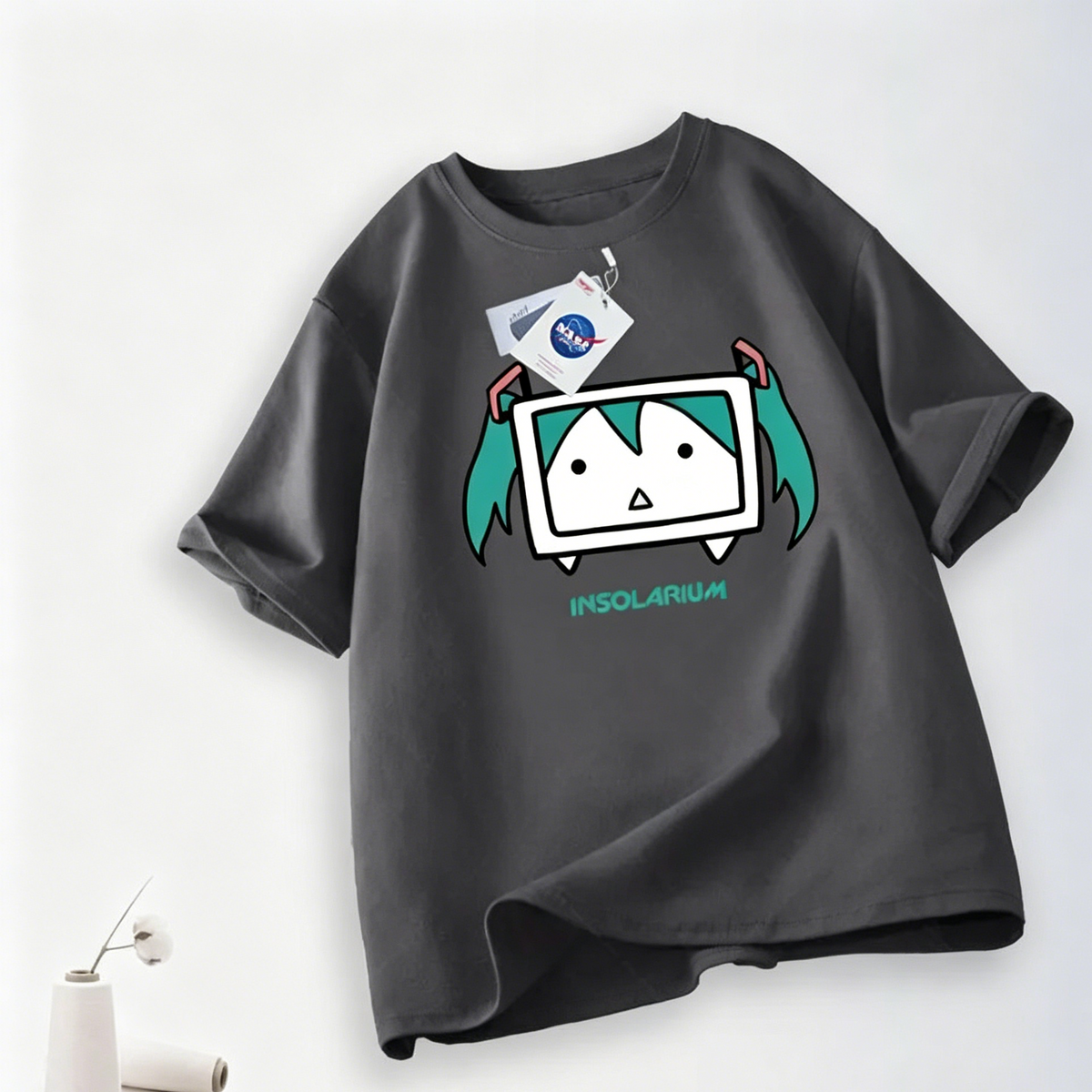 Hatsune Miku Featured Cute Unisex T-shirt