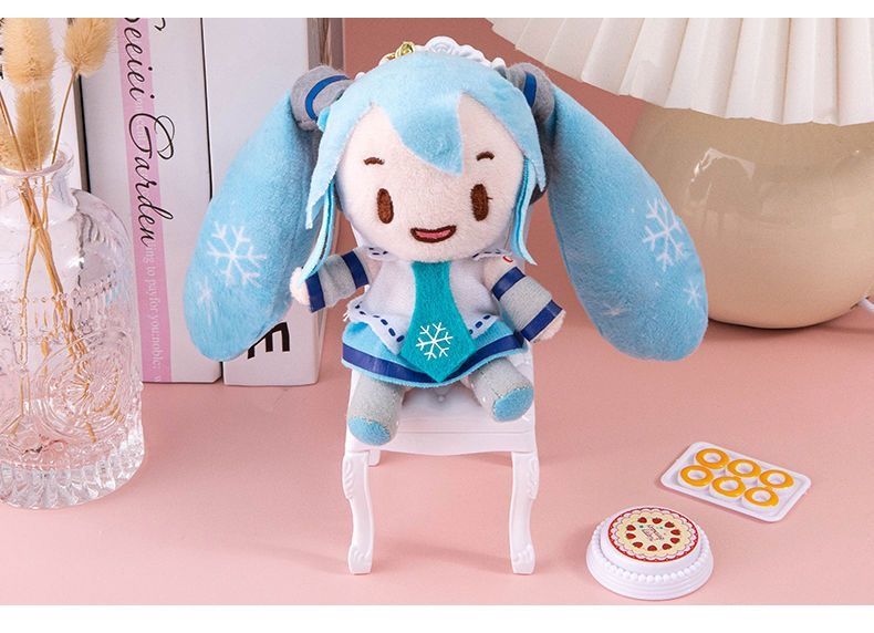 Mini Miku Plush Cute Sitting Doll