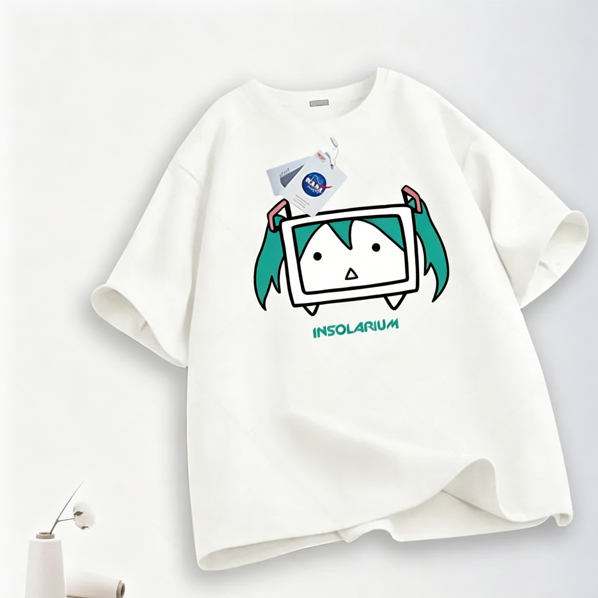 Hatsune Miku Featured Cute Unisex T-shirt