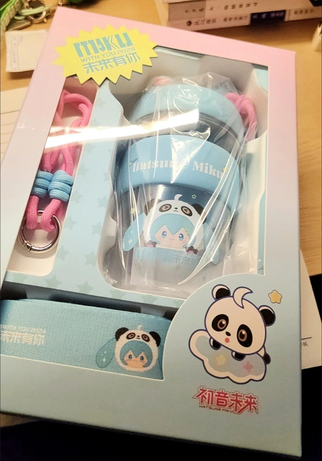 Hatsune Miku Expo Gift box Cute Portable Coffee Tumbler 650ml with Straw