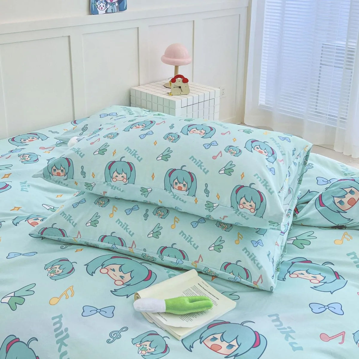 Hatsune Miku Cute Cotton Bed Sheets Set